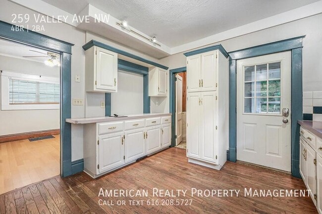 Foto del edificio - 259 Valley Ave NW