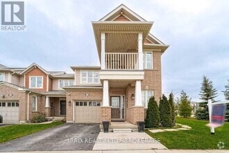 Building Photo - 250 Woodley Cres