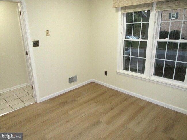 Foto del edificio - 512 Cobblers Ln