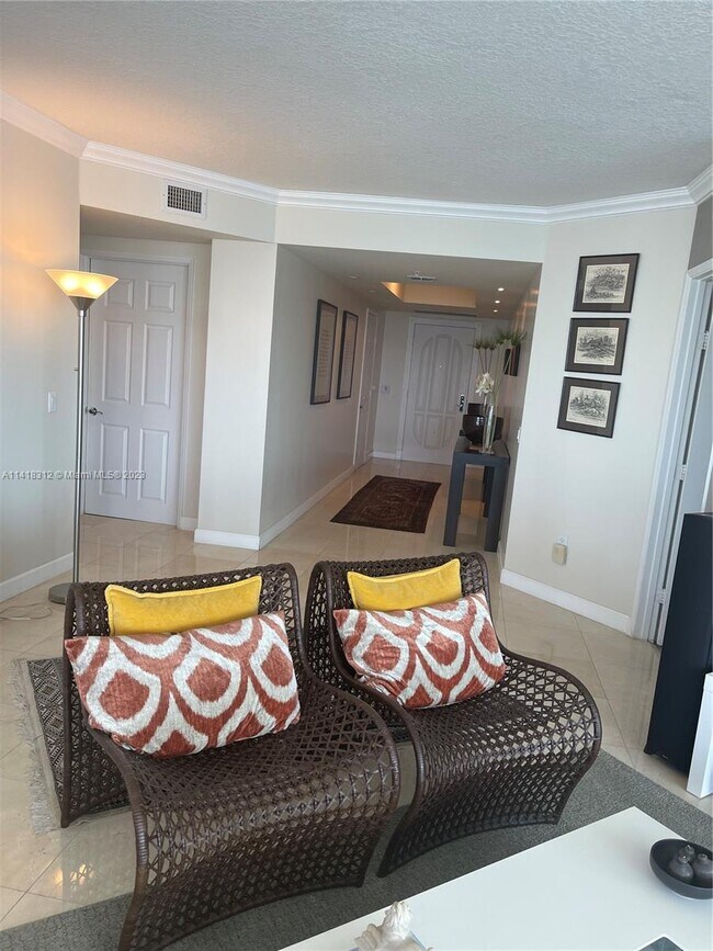 3370 Hidden Bay Dr Unit 2013, Aventura, FL 33180 Condo for Rent in