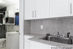 Foto del edificio - 1733 SW 11th St