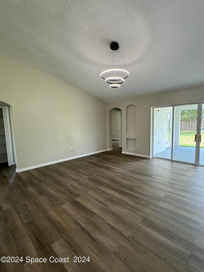 Building Photo - 959 Pine Walk Ct NE
