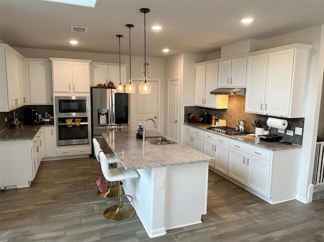 Foto del edificio - 756 Cherrystone Loop