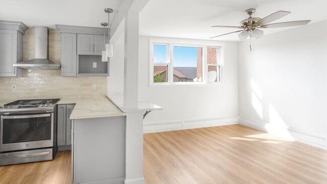 Foto del edificio - 6407 Granton Ave