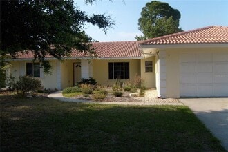 Building Photo - 1876 Mid Ocean Cir