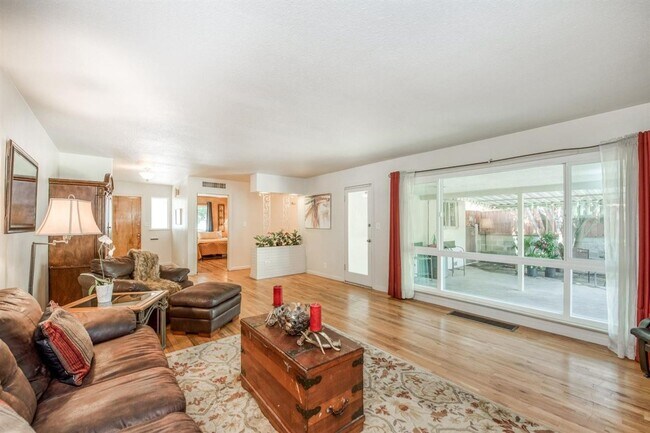Foto del edificio - 2 br, 2 bath House - 304 W Fedora Ave