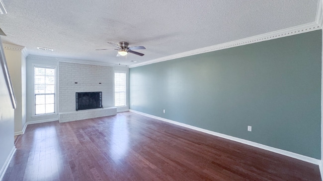 Building Photo - 6641 Blue Spruce Dr