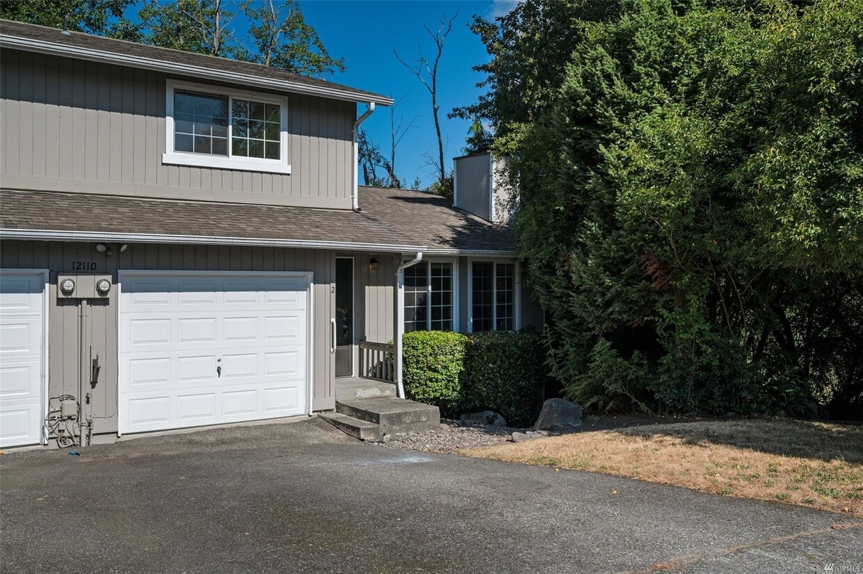 12110 11th Pl W, Everett, WA 98204 Townhome Rentals in Everett WA