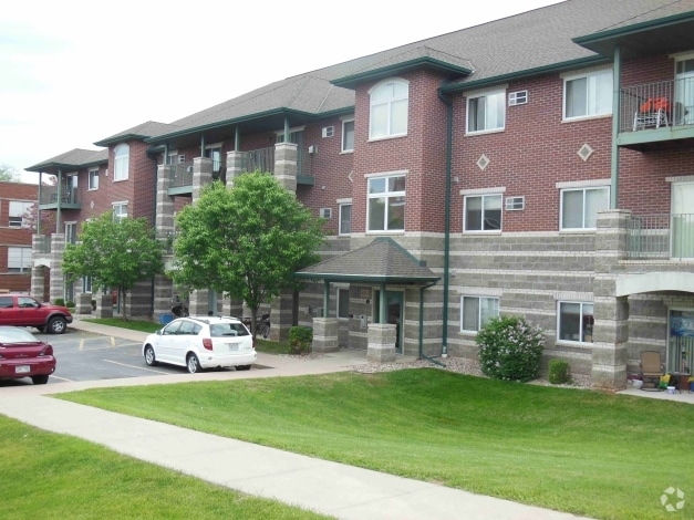 Building - 420 College Avenue