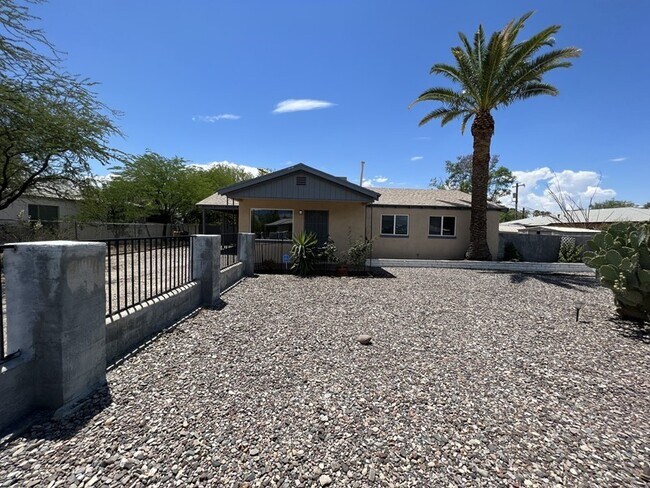 Building Photo - Move-In Ready Rental!