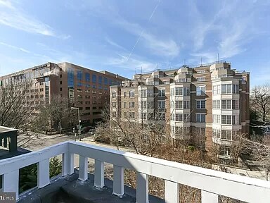 Foto del edificio - 1307 22nd St NW
