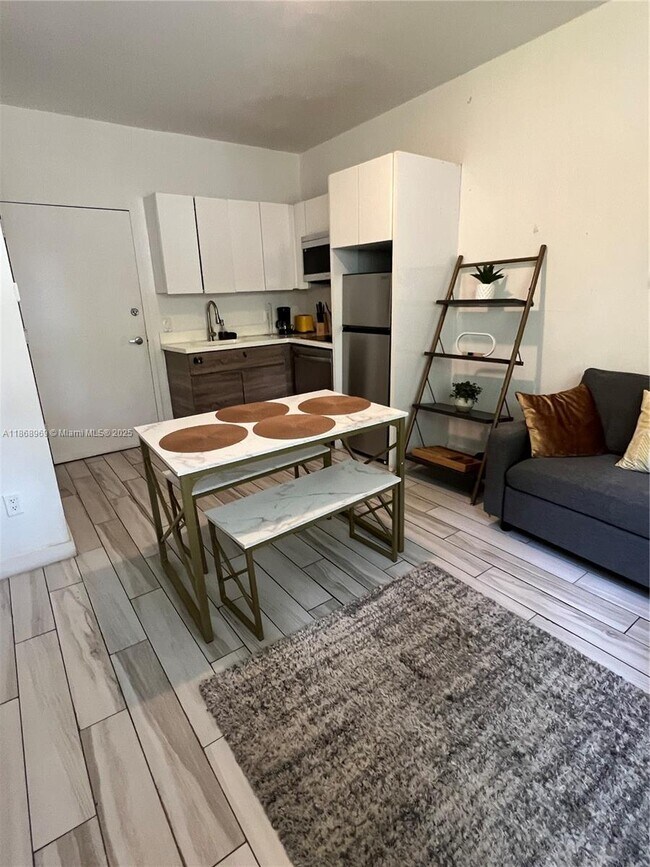 Foto del edificio - 1560 Meridian Ave