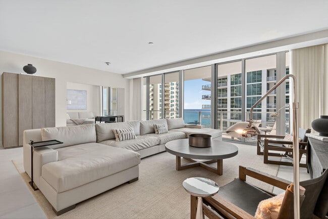 Foto del edificio - 3100 N Ocean Dr