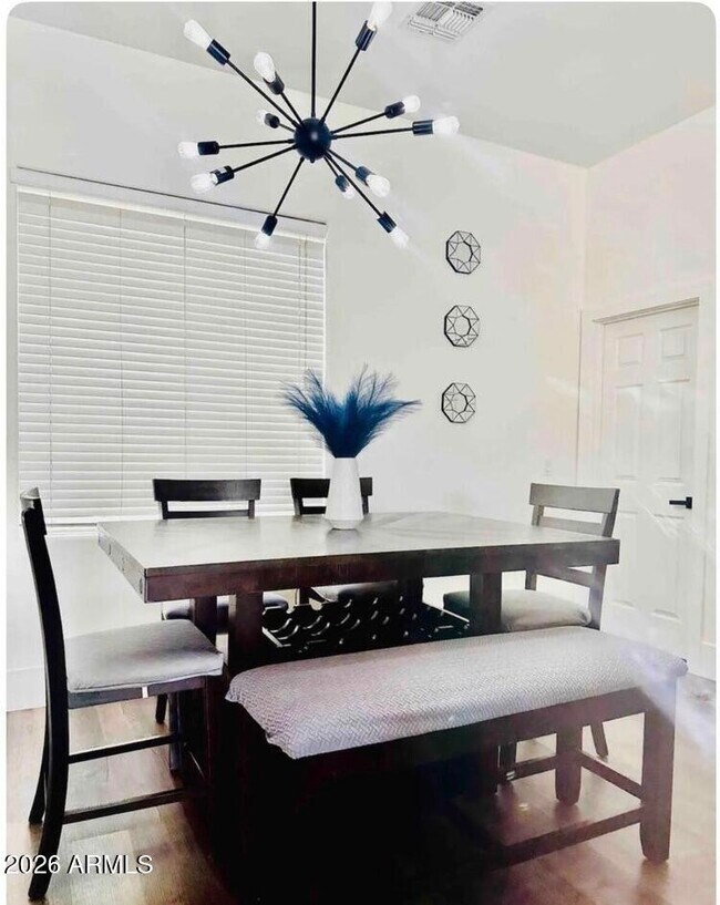 Foto del edificio - 13724 W San Miguel Ave