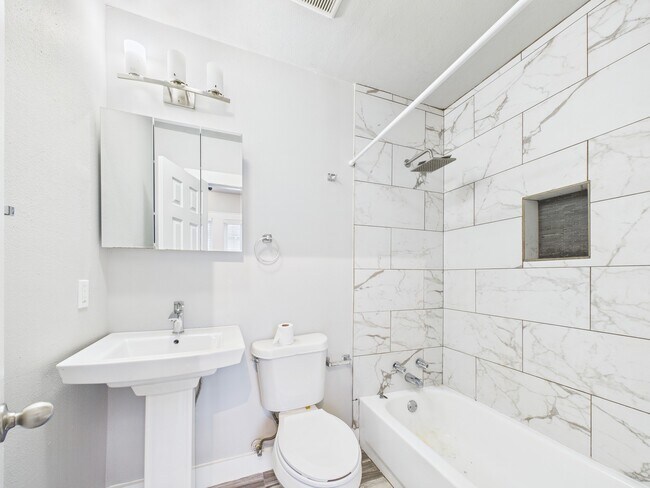 Foto del edificio - 605 Enid St