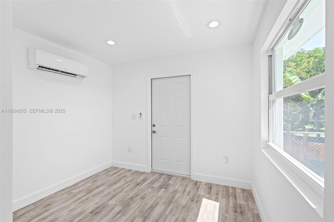 Building Photo - 2847 Polk St