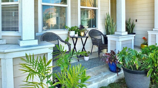 Porch - 1684 E Nocta Privado
