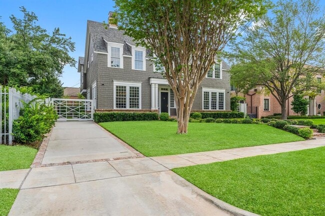 Building Photo - 2530 Stanmore Dr