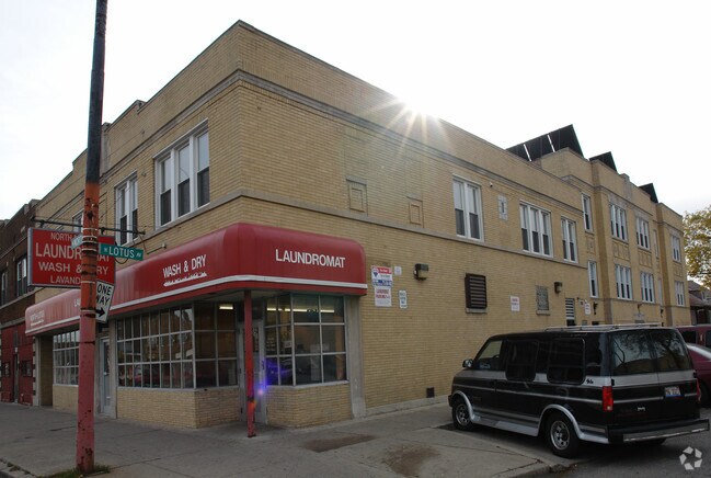 Foto del edificio - 5433-5435 W North Ave