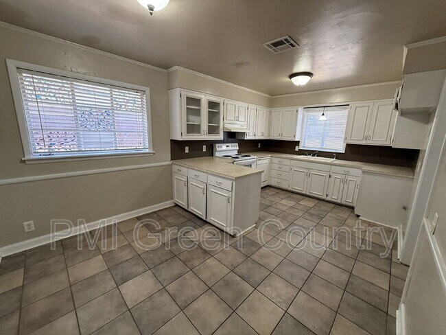 Foto del edificio - 1127 E 53rd Pl