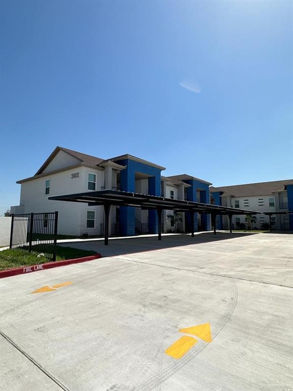 Building Photo - 6 Sylvia Handy Dr