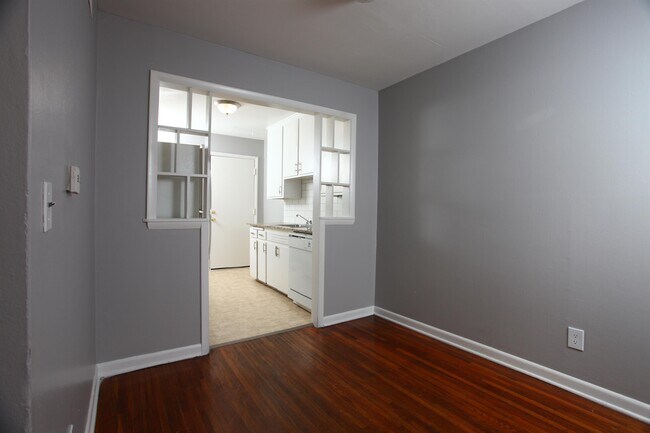 Foto del edificio - 6501-6505 E Lincoln St