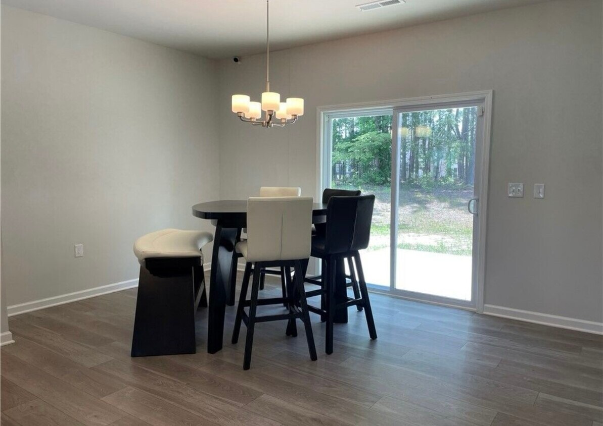 Foto principal - 286 Beacon Hl Rd