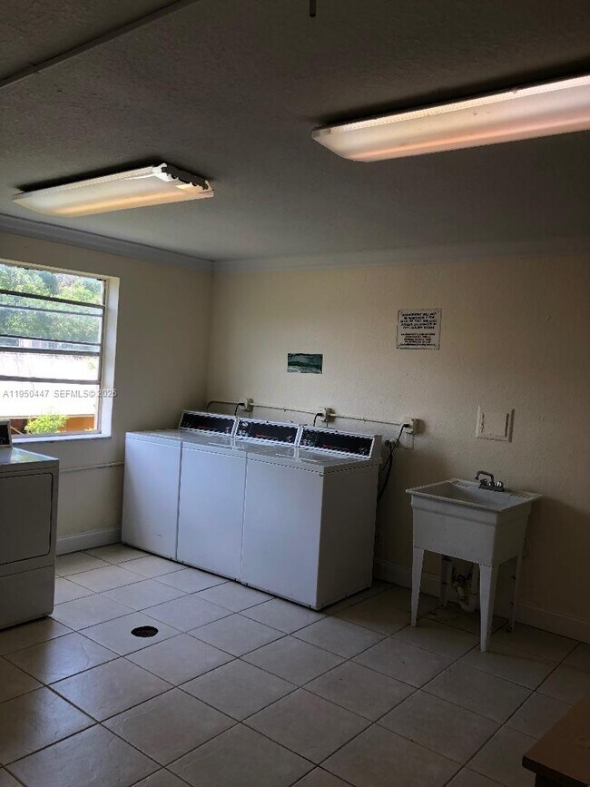 Foto del edificio - 17255 SW 95th Ave
