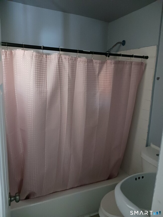 Foto del edificio - 28 Crescent St