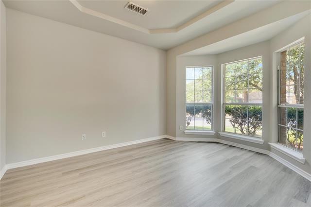 Building Photo - 9144 Hawley Dr