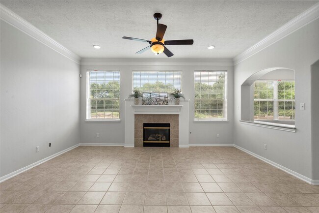 Foto del edificio - 3111 E Cedar Hollow Dr