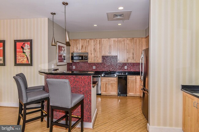 Building Photo - 4480 Market Commons Dr