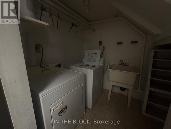 Building Photo - 33 Harrington Crescent