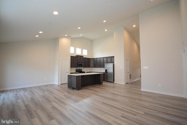 Building Photo - 1502 Ricketts Rd