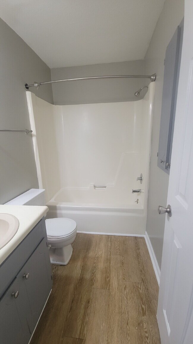 Foto del edificio - "Spacious 2-Bed, 2-Bath Haven in Huntsville - Your Perfect Retreat Awaits!"