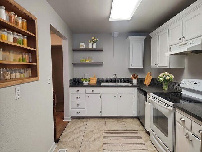 Foto del edificio - 911 W Leola St