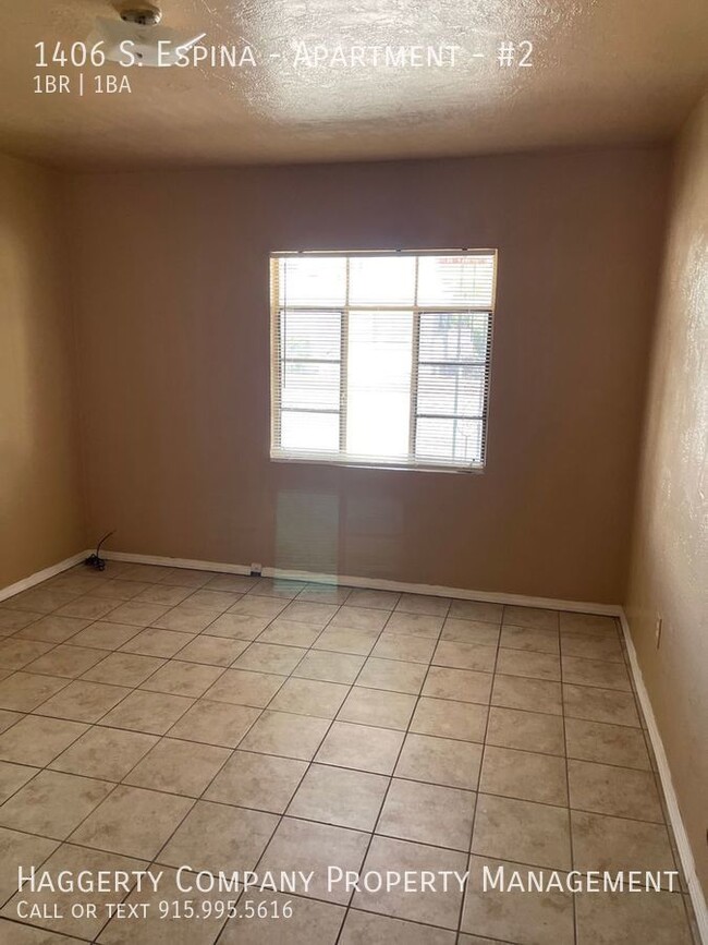 Building Photo - 1406 S Espina St