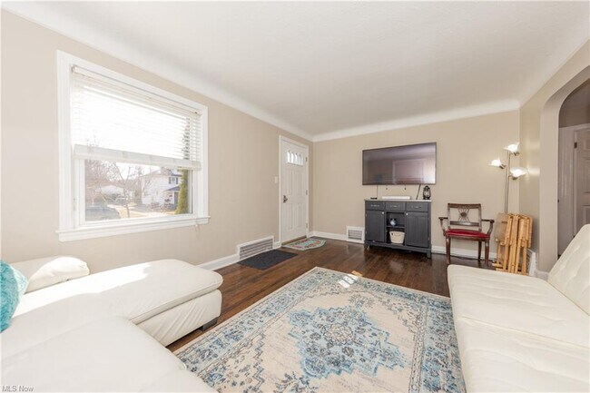 Building Photo - 5163 Haverford Dr