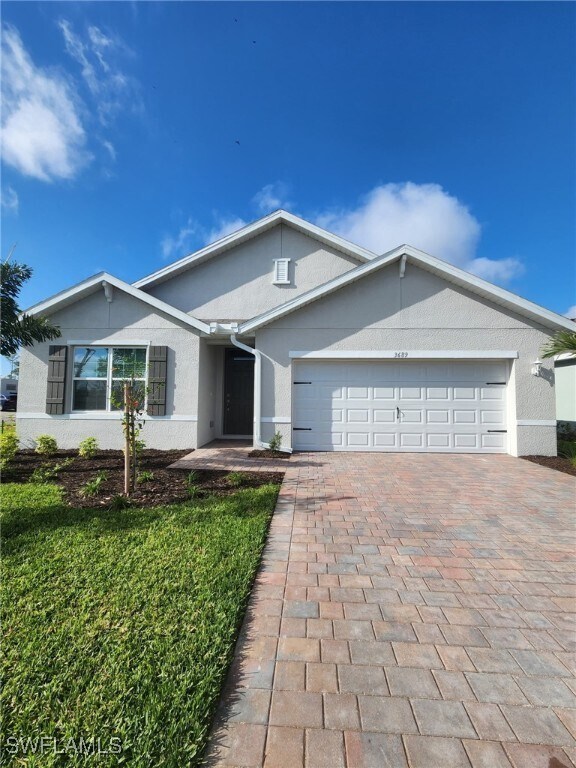 Foto principal - 3689 Rollingwater Wy