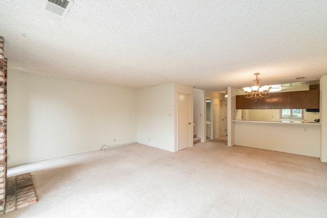 Building Photo - 3158 Phoenix Ln