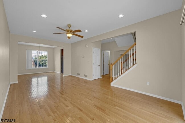 Building Photo - 18 Brock Ln