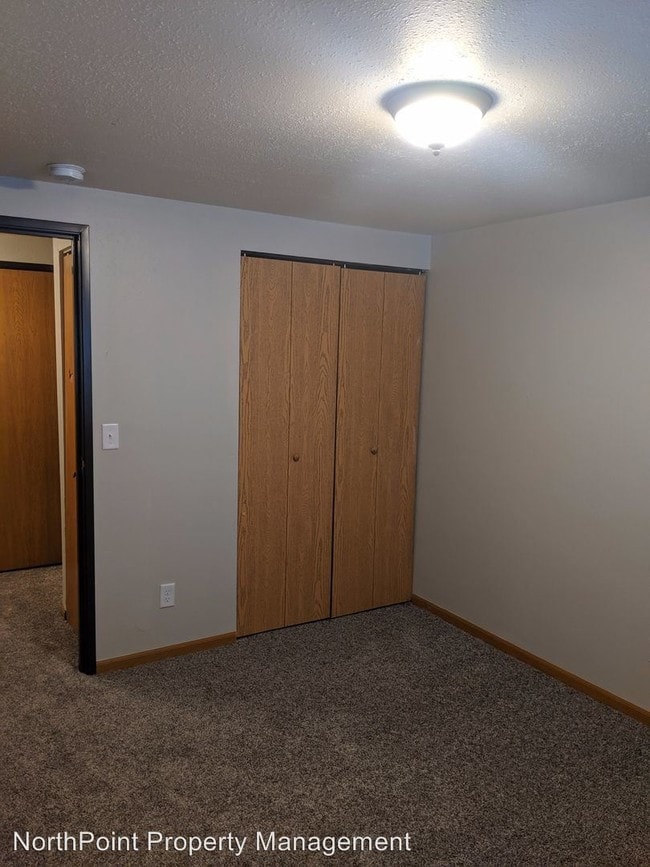 Building Photo - 2409 4th Ave N