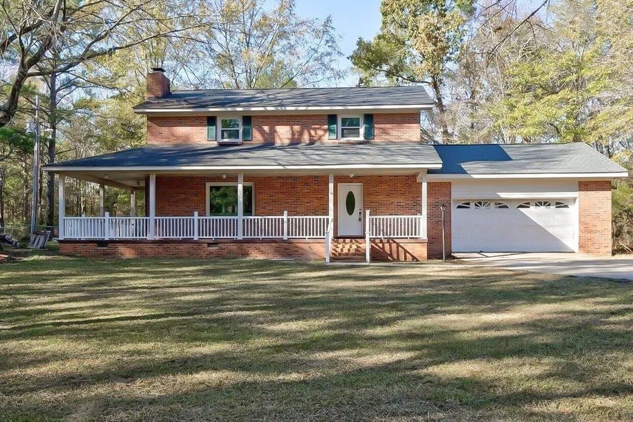 Primary Photo - Stunning Home!