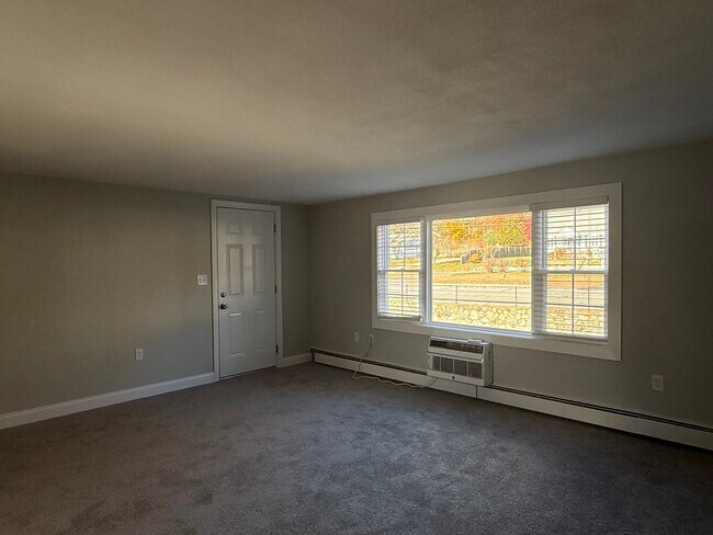 Foto del edificio - 484 Victory Hwy