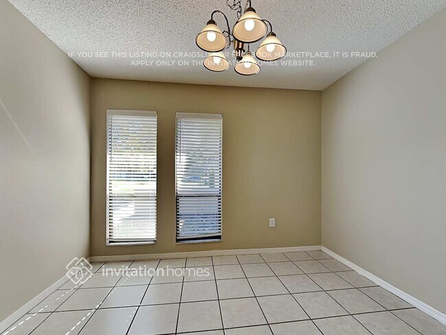 Foto del edificio - 3742 Sapphire Ct