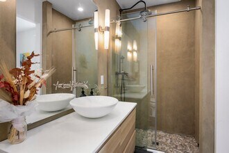 Building Photo - 803 E Ellsworth Ave