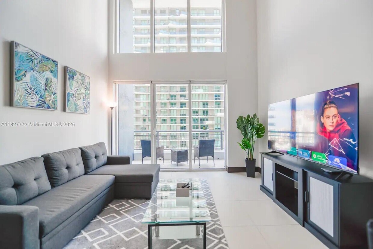 Foto principal - 60 SW 13th St