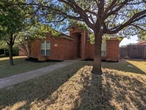 Building Photo - 10812 Detroit Ave
