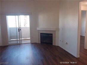 Building Photo - 855 N Stephanie St