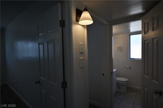 Building Photo - 378 N 13th St